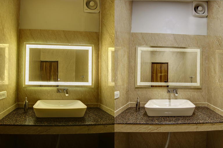 Bathroom 4, Hotel Rahul Palace, Delhi
