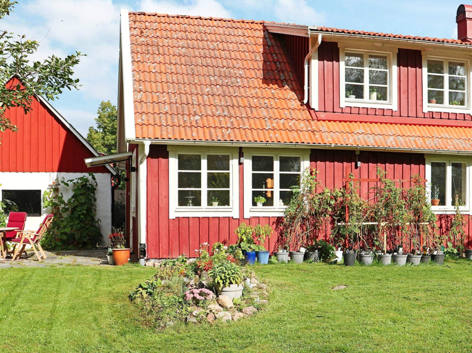 Others 4, person holiday home in HISHULT-By Traum, Laholm