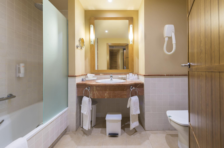 Bathroom 5, Hotel Fuerte El Rompido, Huelva