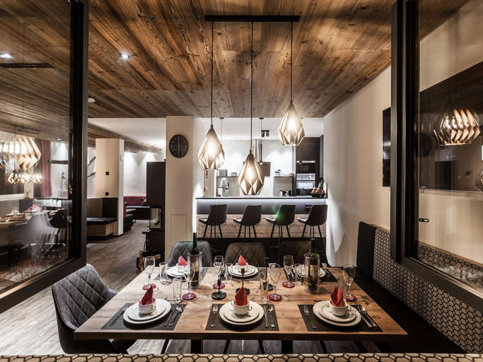 Food & Drinks, Chalet in Gaschurn near Ski Lift, Bludenz