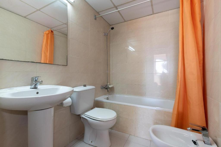 Bathroom, Catalonia Park, Tarragona