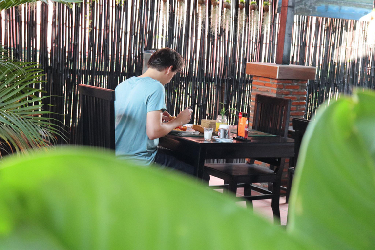 Food & Drinks