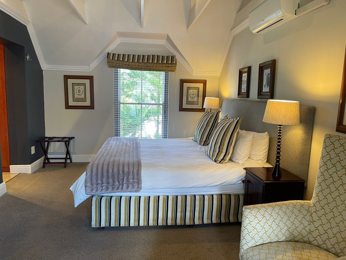 Bedroom 4, Plumwood Boutique Hotel, Cape Winelands