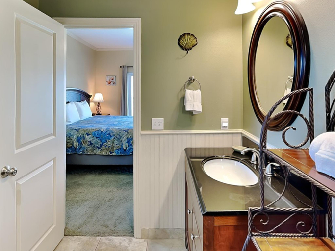 Bedroom 3, Pickled Pirate, Aransas