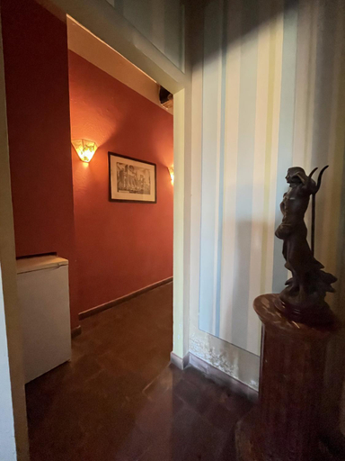 Others 5, Al Tuscany, Lucca