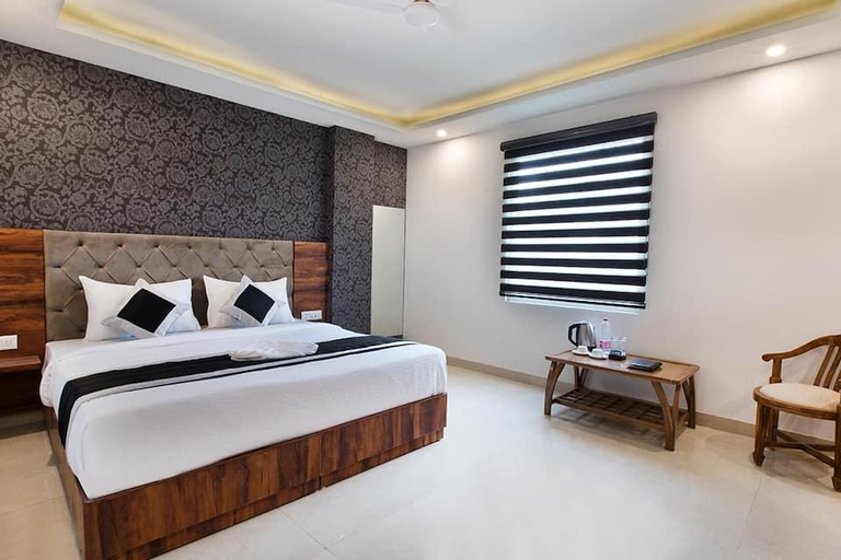 Bedroom 2, Hotel Vertu IGI Delhi Airport By OPO, Delhi