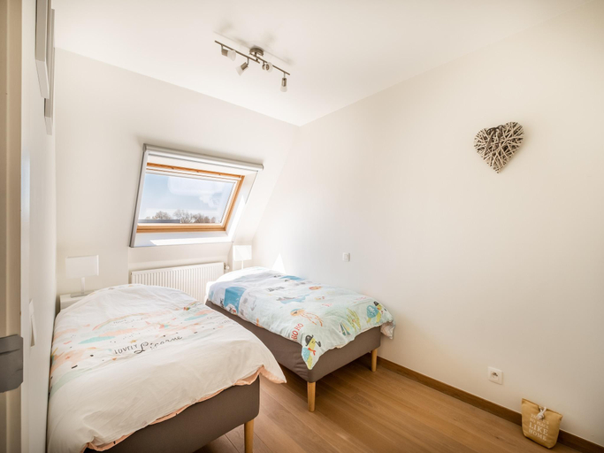 Bedroom 2, Coastal Retreat with Balcony, West-Vlaanderen