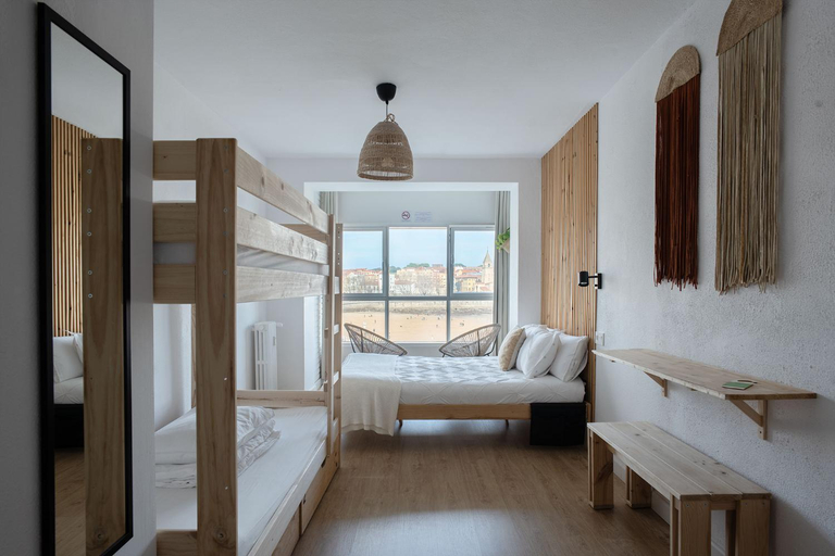 Others 5, Boogalow Hostel, Asturias