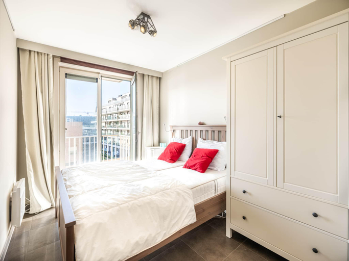 Bedroom 2, Apartment by the Coast with Sunny Terrace, West-Vlaanderen
