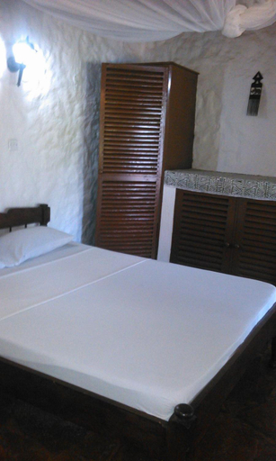 Bedroom 2, Diani Banda Cottages, Msambweni
