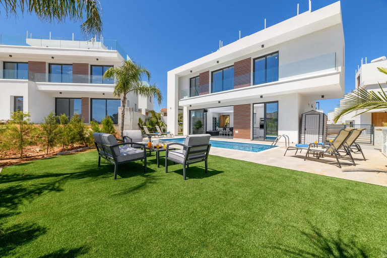 Others 4, By The Beach - Royal Sapphire Villa