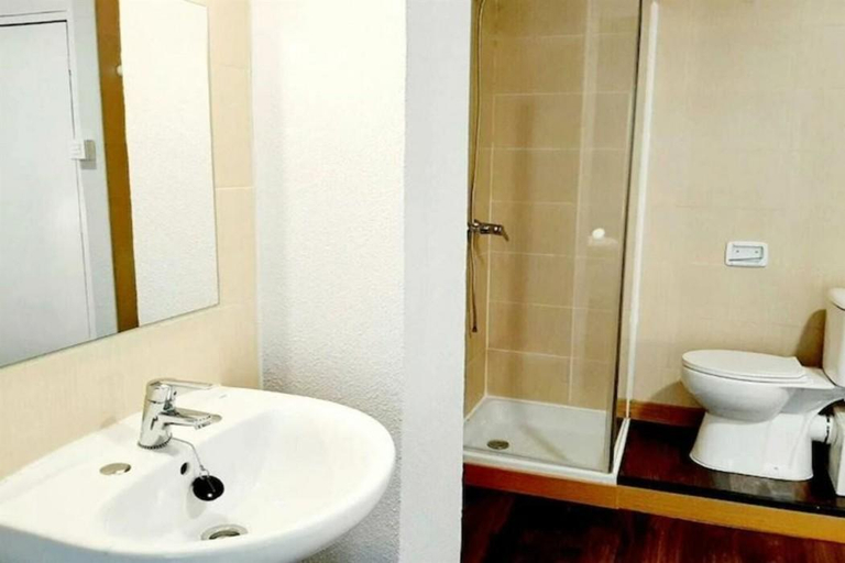 Bathroom 4, Arjori Rooms Hostal, Salamanca