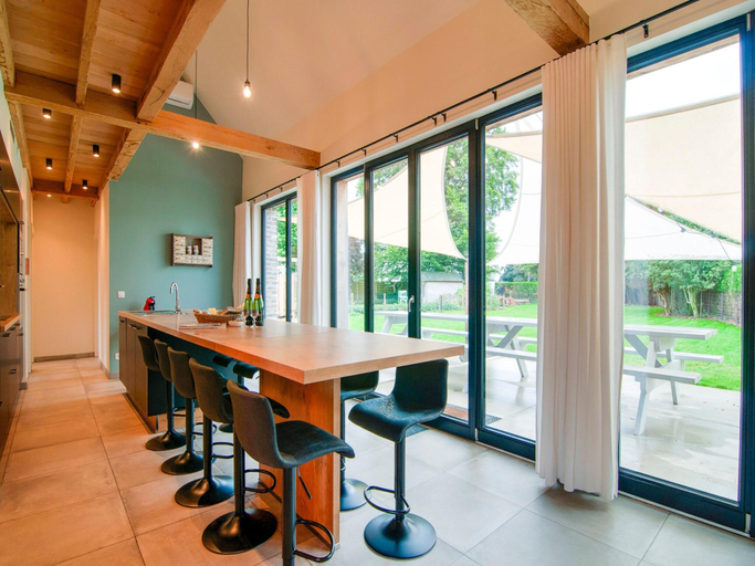 Others 5, Modern family holiday home, Limburg