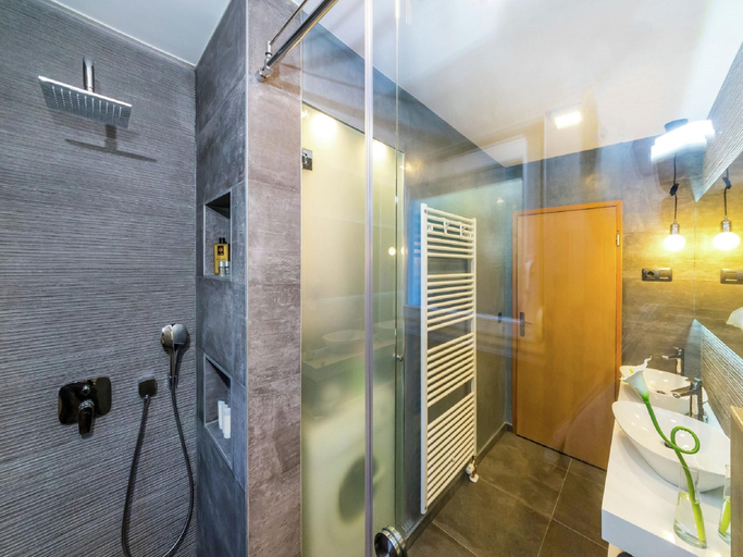 Bathroom, Exquisite Villa with Private Pool in Zadar, Zadar
