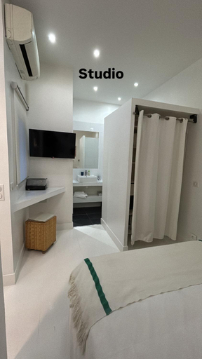 Bedroom 2, Sainte Apartments, Bouches-du-Rhône