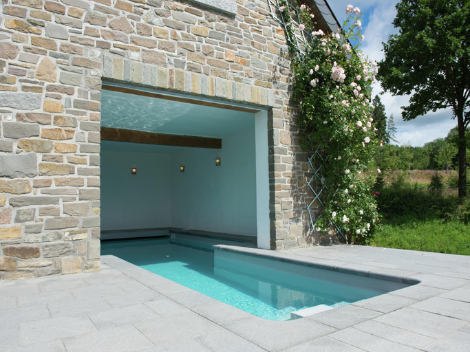 Sport & Beauty 2, Villa Les Charmes - Premium villa with pool for 20 guests, Liège