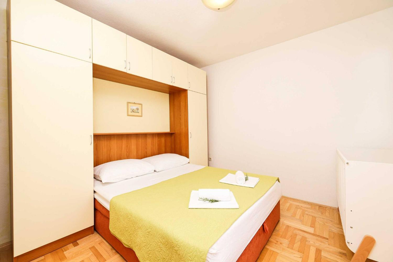 Bedroom 3, Holiday Home in Jasenice near the Sea, Jasenice