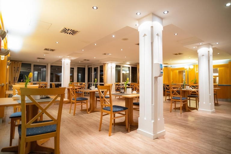 Food & Drinks 4, Am Schlosspark, Wiesbaden