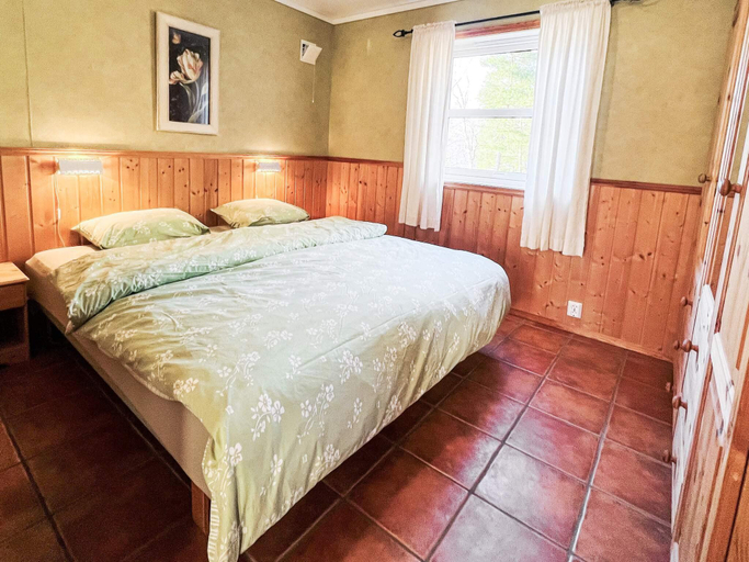 Bedroom 2, person holiday home in Leikanger, Leikanger