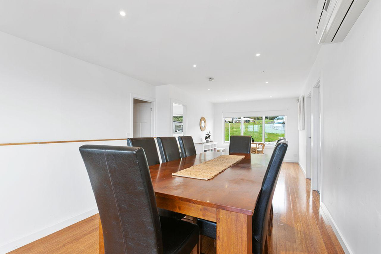 Others 5, Seaview Apollo Escape, Colac-Otway - South