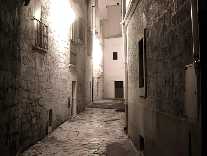 Others 4, Relais del Marchese, Bari