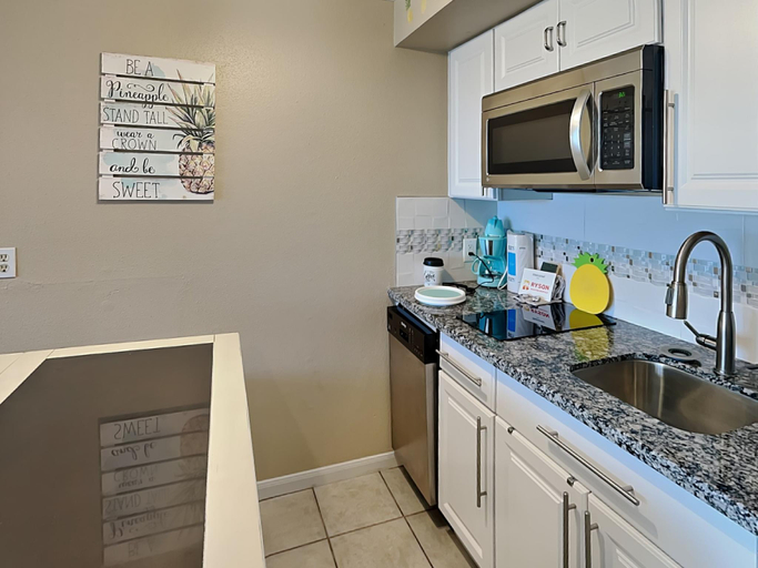 Others 4, Victorian 9322 - Beautiful Gulf View, Galveston