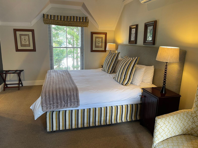 Bedroom 4, Plumwood Boutique Hotel, Cape Winelands
