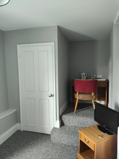 Others 4, Esca with Rooms, Herefordshire