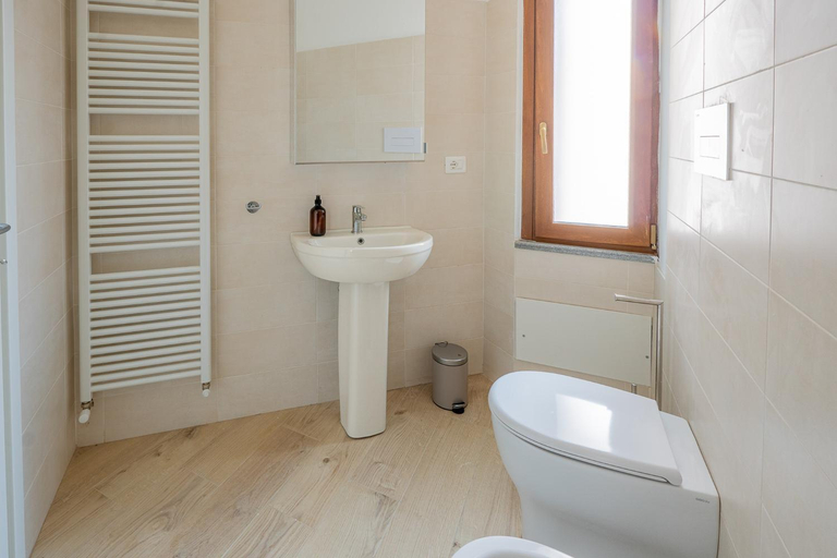 Bathroom 3, VigevanoRent, Pavia