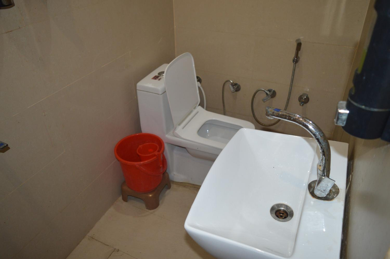 Bathroom 2, Hotel AshokA, Etah
