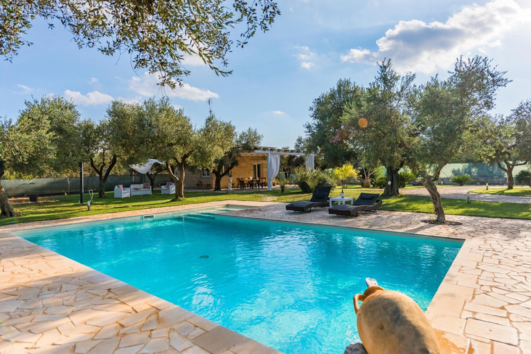 Others 4, Villa Safiria, Lecce