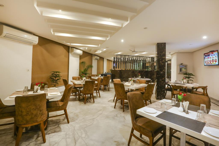 Food & Drinks, Hotel Almati Inn, Delhi