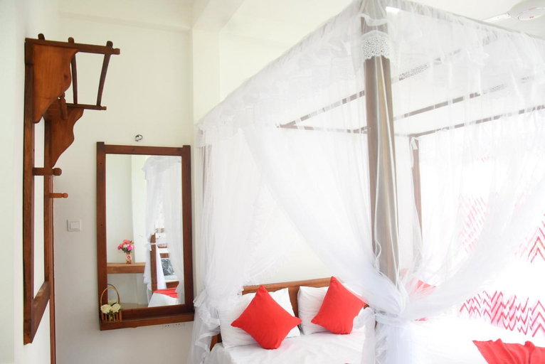 Bedroom 2, Meegahapokuna Resort, N. Palatha Central