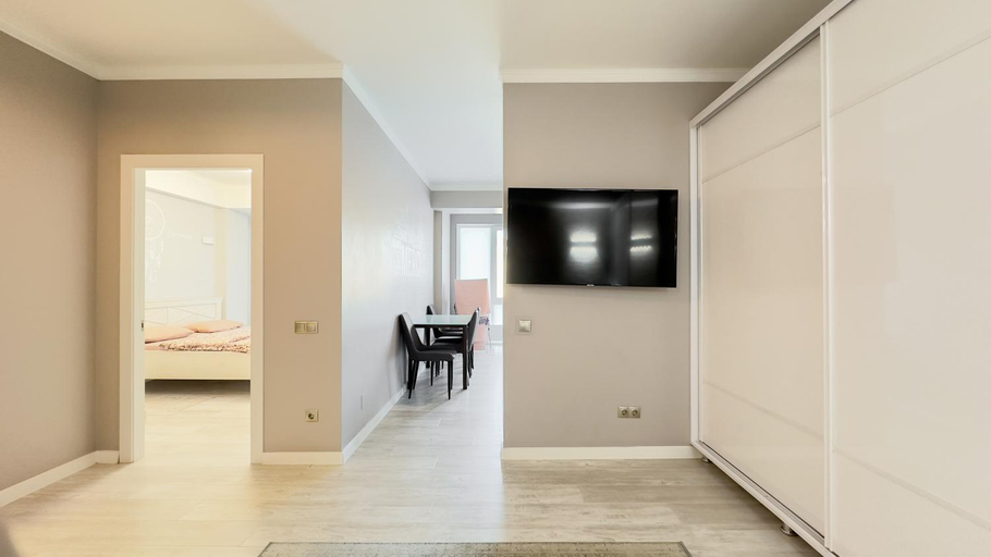 Others 4, Perfect And Ideal Apartment