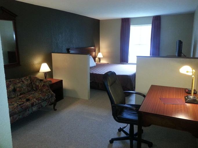Bedroom 2, Americourt Hotel and Suites - Elizabethton, Carter