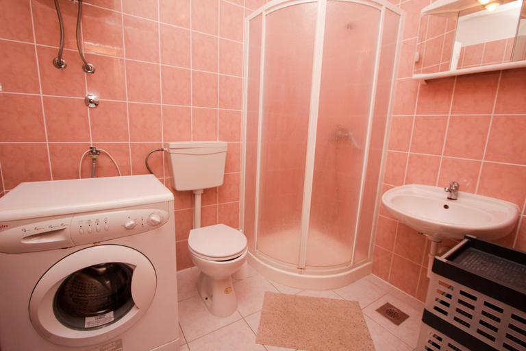 Bathroom 3, Apartments Dubrovnik Two, Povljane