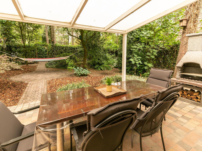 Food & Drinks, Lanaken Luxe Garden Retreat, Limburg