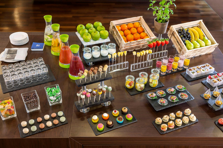 Food & Drinks 5, NH Dusseldorf City Nord, Düsseldorf