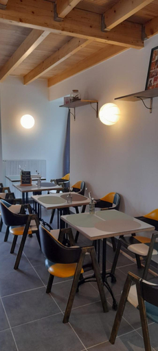 Food & Drinks 2, Rue Veillon, Manche