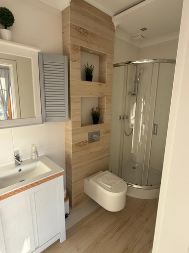 Bathroom, Hyrny Beskid, Cieszyn