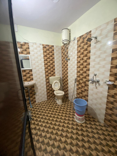 Bathroom 3, New Hotel Blue Moon, Jaipur
