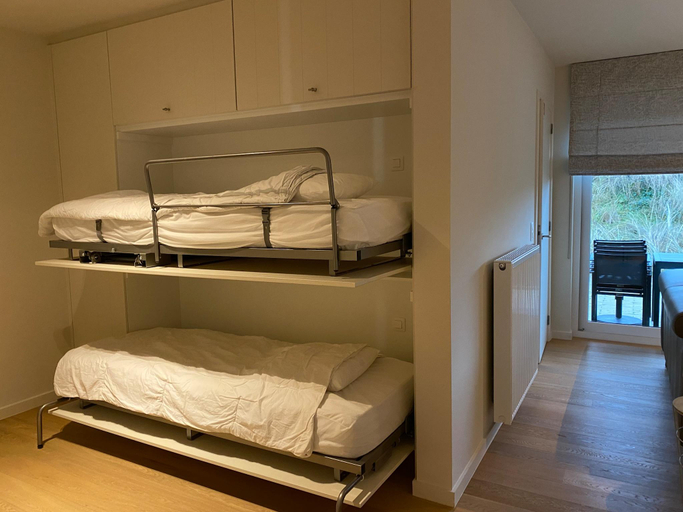 Bedroom 2, Apartment in Nieuwpoort near the Beach, West-Vlaanderen