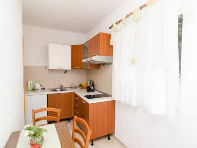 Others 5, Apartments Skurla - One Bedroom Apartment with Terrace  A3, Mljet