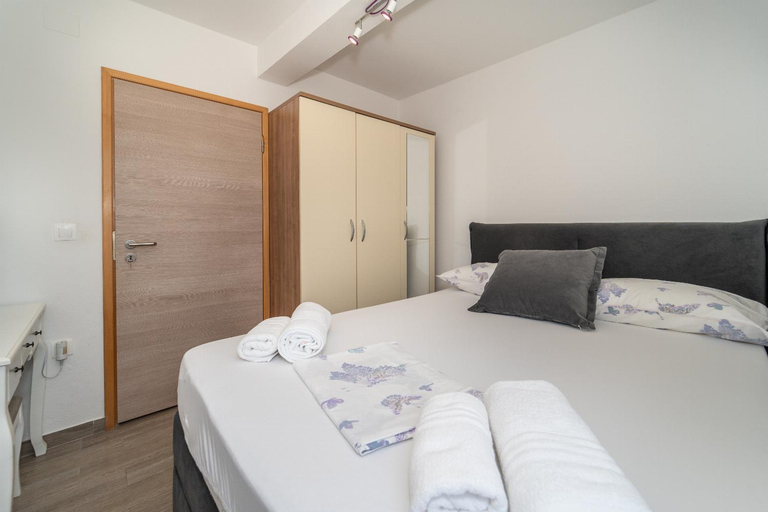 Others 3, Villa Jadran, Sveti Filip i Jakov