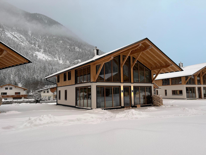 Exterior & Views 1, Chalet in Bichlbach near Ski Slopes, Reutte