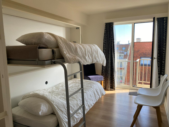 Bedroom 2, Apartment Nieuwpoort with Stunning Sea Views, West-Vlaanderen
