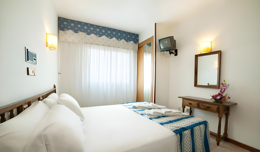 Bedroom 2, Hotel Ria Mar, Pontevedra