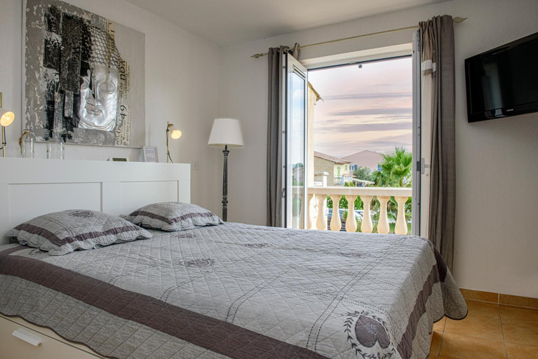 Bedroom 3, Domaine Le Clos des Oliviers, Var