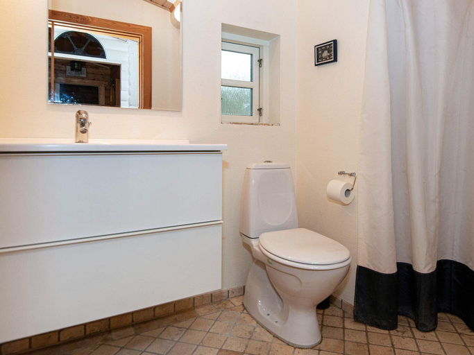 Bathroom 3, Seaside Serenity at SkAdshoved-By Traum, Syddjurs
