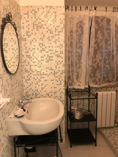 Bathroom 4, Dimora Pizzone, Pescara